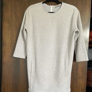 Athleta 3/4 sleeve back zip dress